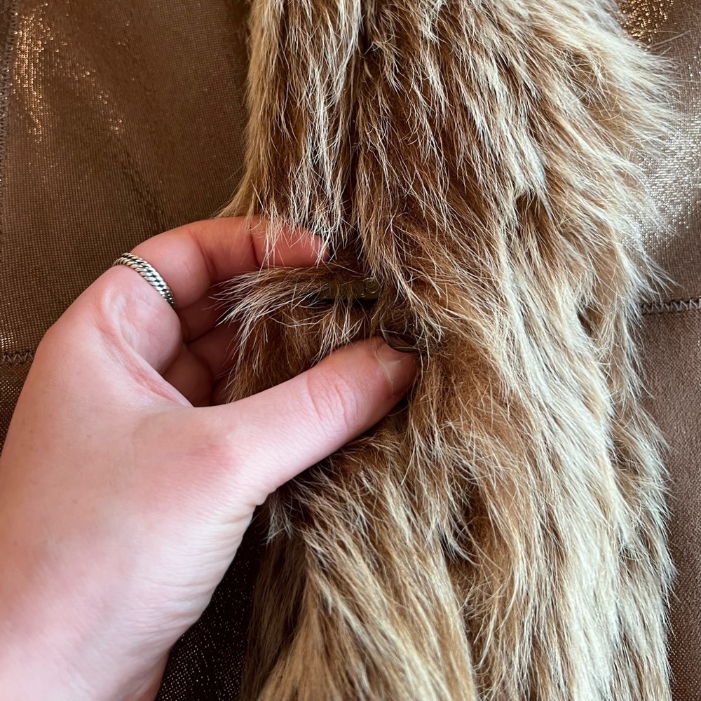 Saks Fifth Avenue medium large tan beige gold 100% leather fur vintage coat - Picture 9 of 16